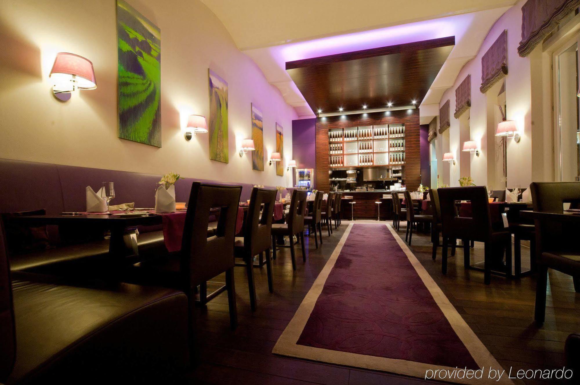 Hotel Ketschauer Hof دايدسهايم المطعم الصورة